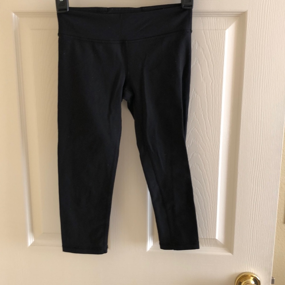 Ivivva lululemon black cropped leggings, 10 girls
